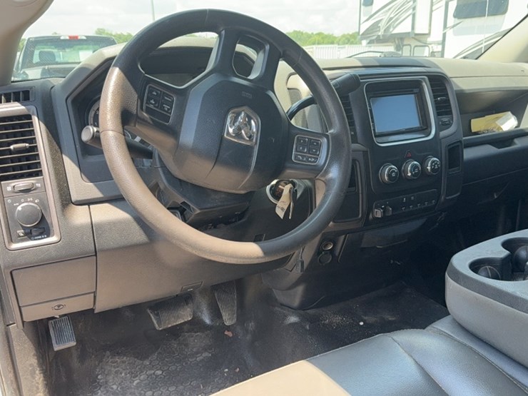 2018-dodge-2500-image-21