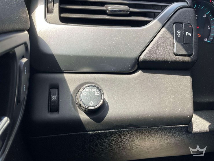 2019-chevrolet-tahoe-image-17