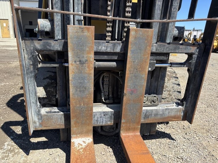 2020-caterpillar-2c6000-image-11