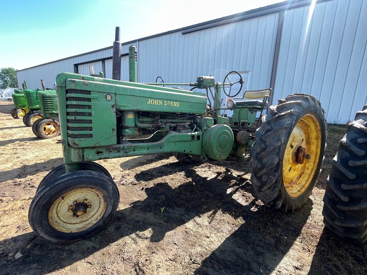 john-deere-b-image-8