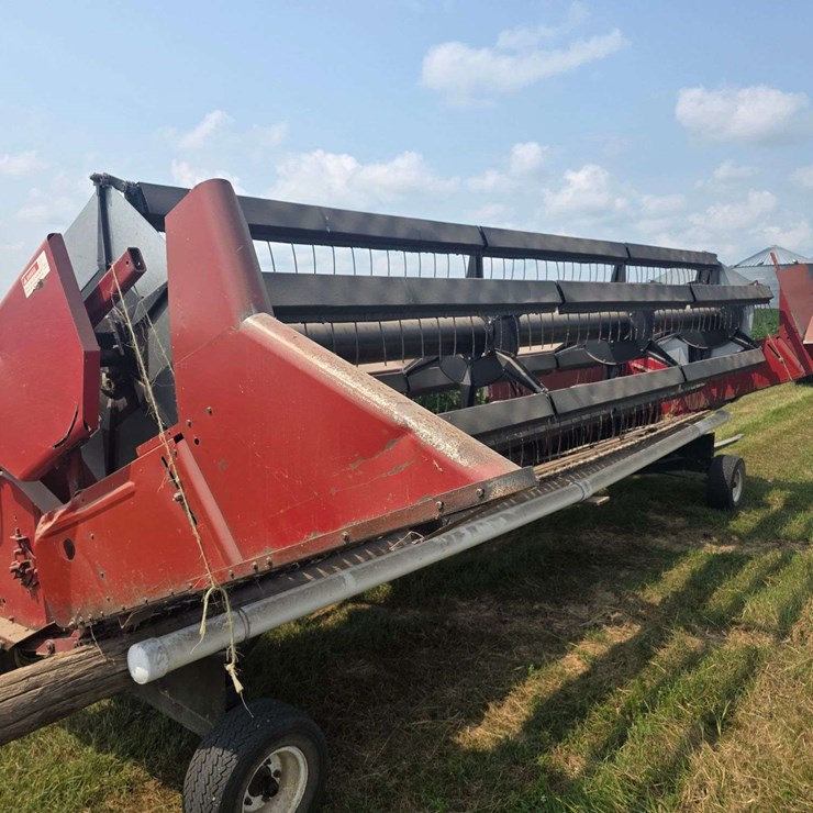 INTERNATIONAL 820