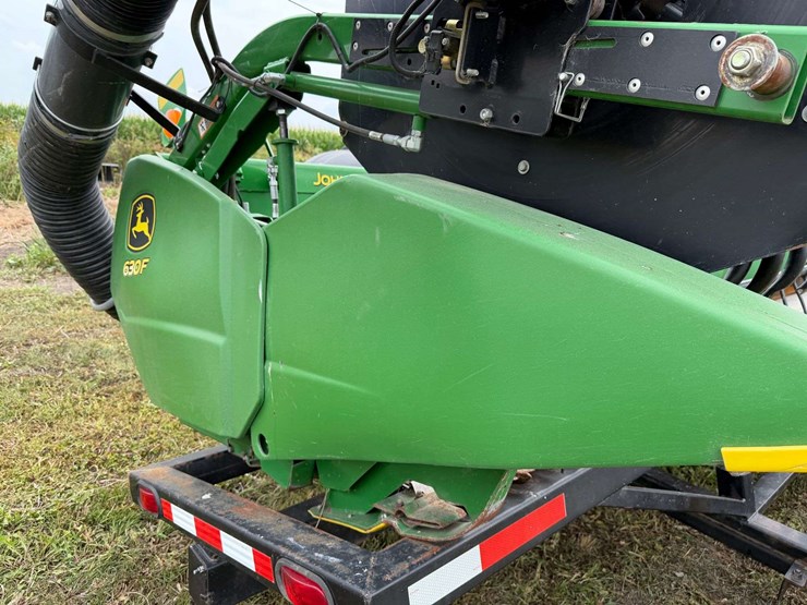 john-deere-630f-image-16