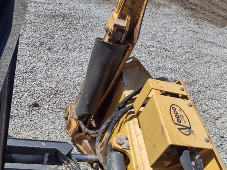deere-700l-xlt-image-26