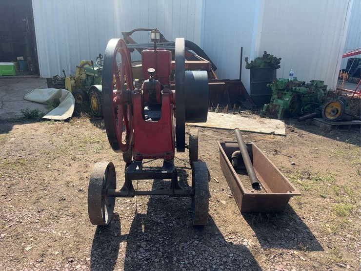 economy-7-horse-hit-and-miss-engine,-cart,-and-original-base-image-4