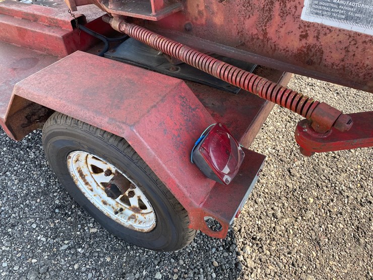 #2371-•-olathe-wood-chipper-image-7