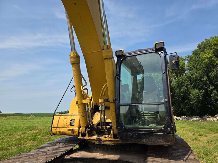 2002-caterpillar-330cl-image-25