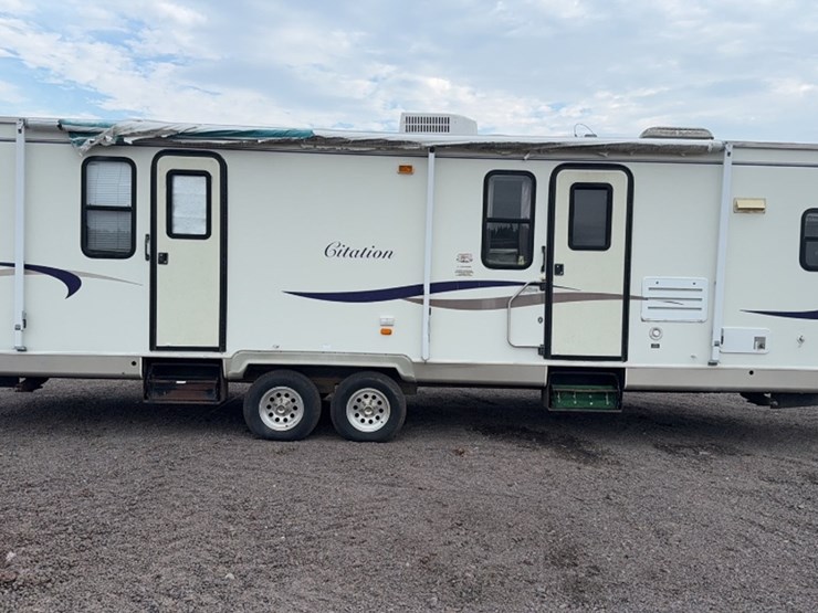 #3064-•-2002-citation-30'-bumper-pull-camper-image-4