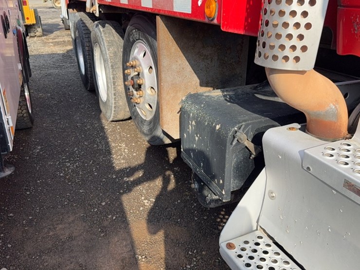 2016-kenworth-t880-image-7
