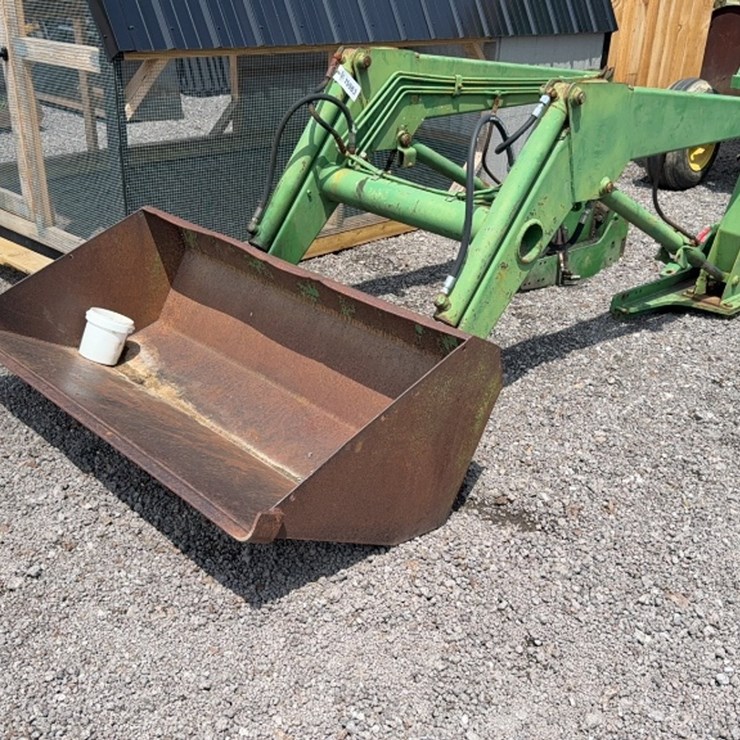JOHN DEERE 146