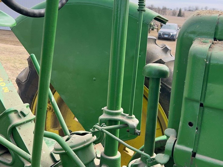 john-deere-model-b-image-27