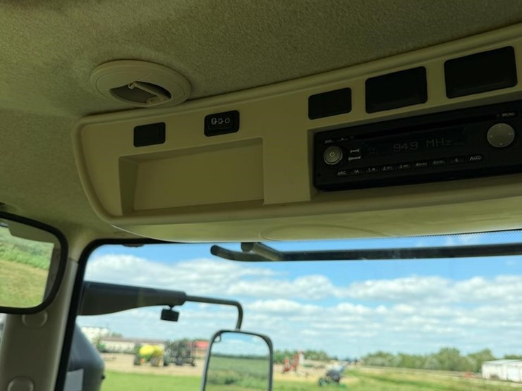 2017-john-deere-9570rx-image-83