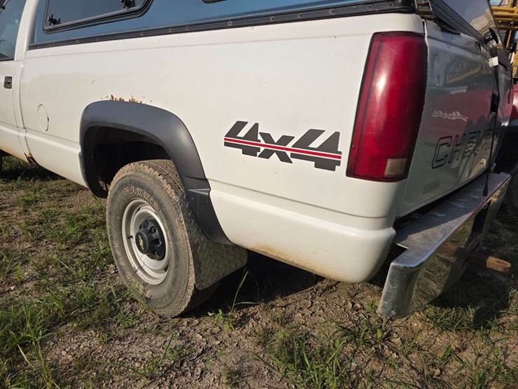 1999-chevrolet-silverado-2500-image-18