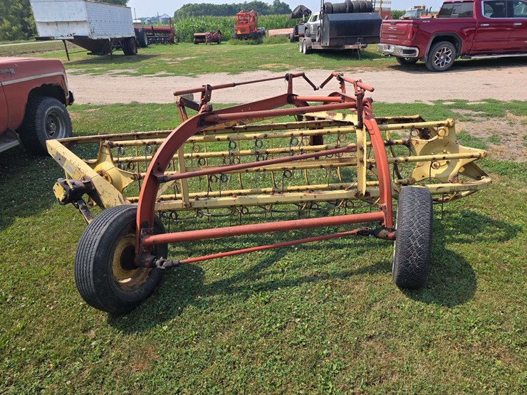 new-holland-256-image-7