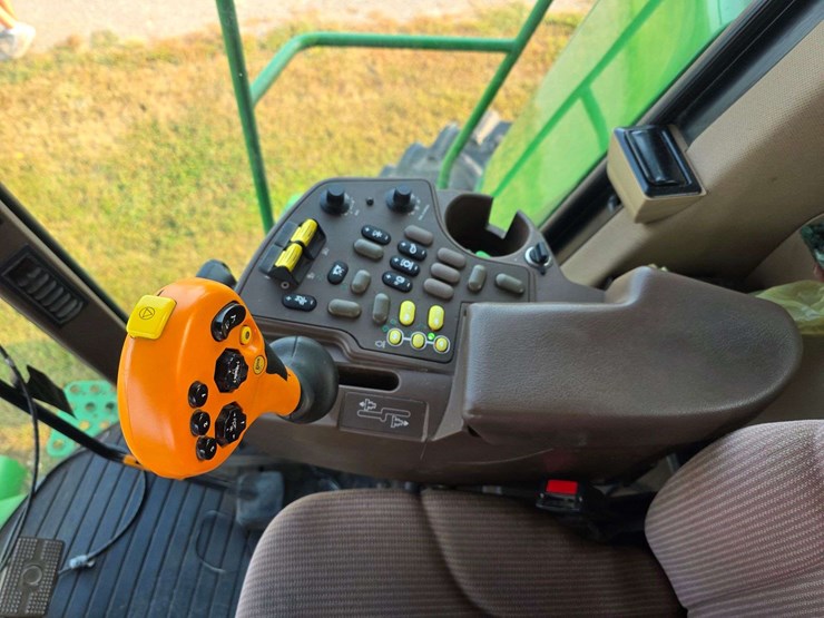 2003-john-deere-9650-sts-image-75