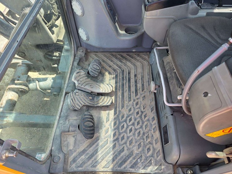 2007-volvo-ecr88-image-47