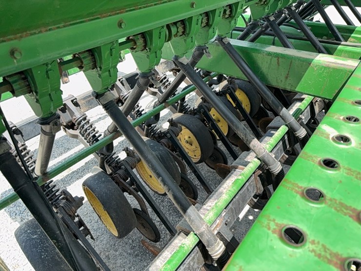john-deere-750-image-39