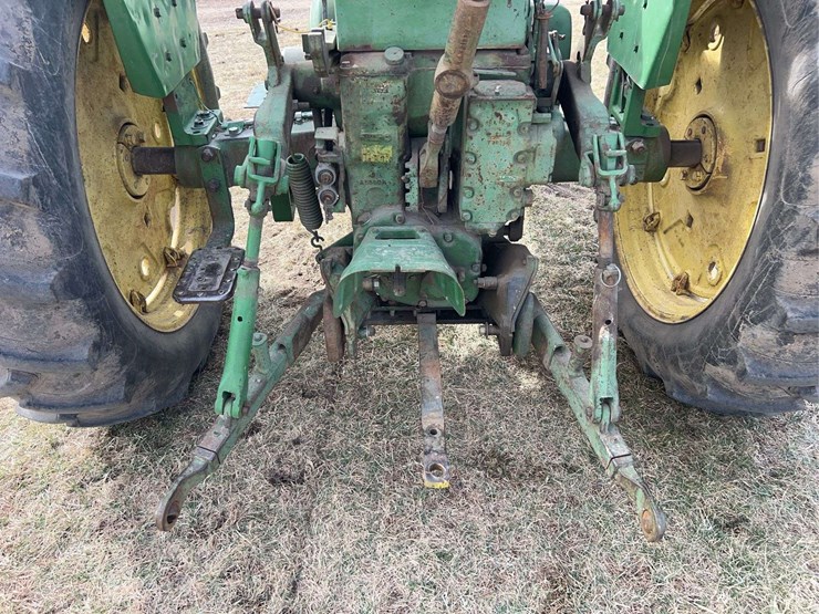 john-deere-630-image-35