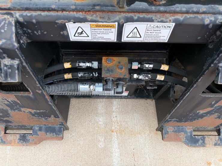 dymax-ranch-axe-tree-saw-skid-attach-image-7
