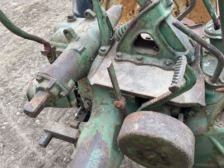 john-deere-model-b-image-30
