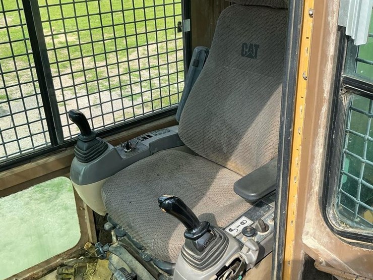 2003-caterpillar-539-image-36