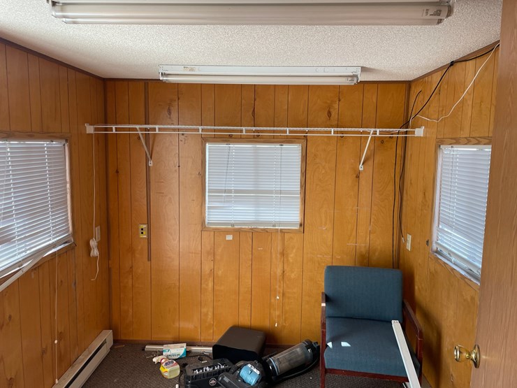 #4483-•-26'-single-axle-job-trailer-image-21
