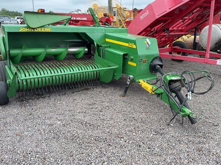 john-deere-348-image-2