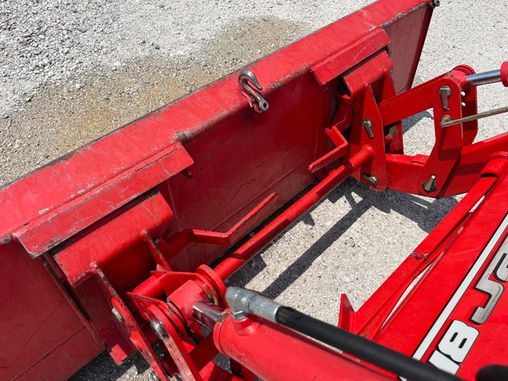 new-holland-boomer-8n-image-10