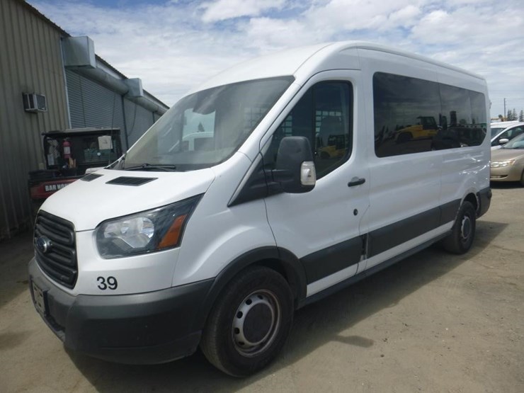 2019-ford-transit-image-1