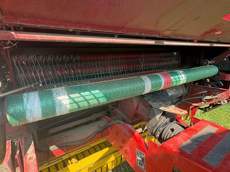 2011-new-holland-br7090-image-29