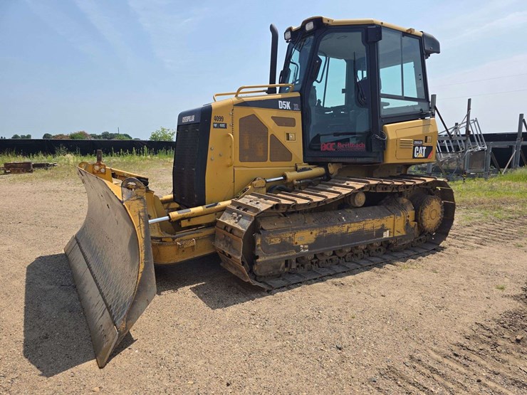 2008-caterpillar-c4.4-image-1