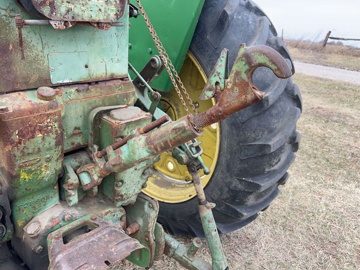 john-deere-720-image-47