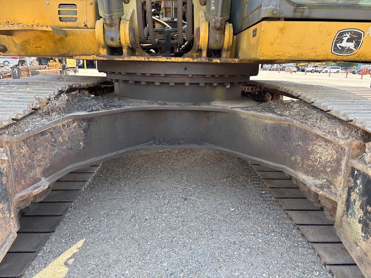 john-deere-350-image-22