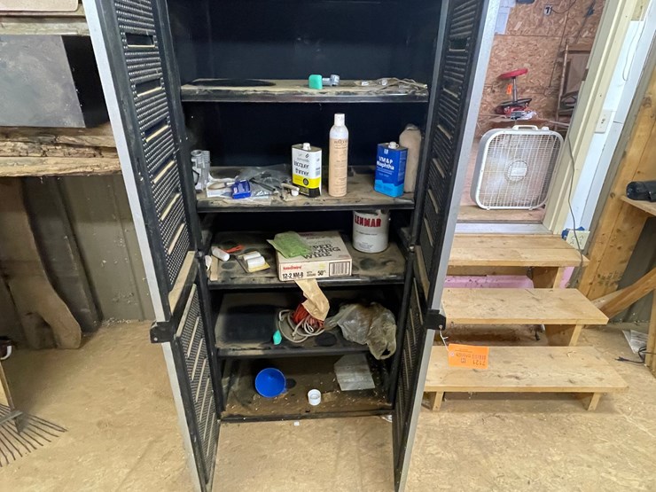 #7121-•-tool-cabinet-and-contents-image-4