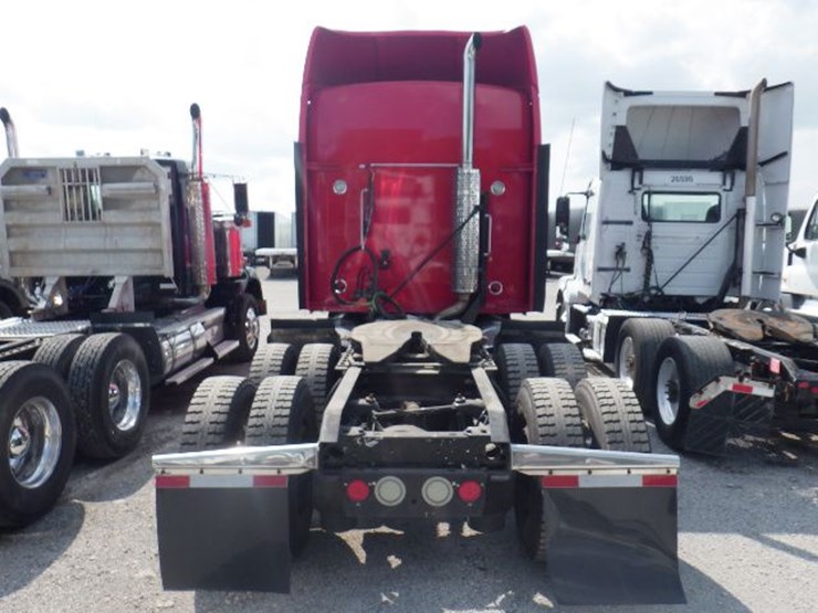 2015-kenworth-t660-image-9