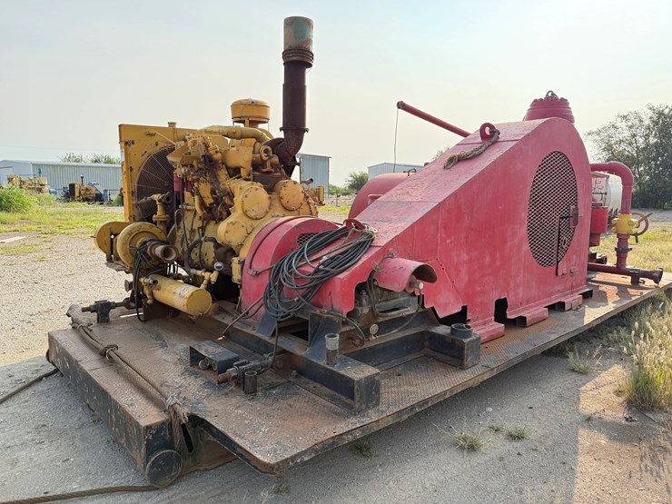 ideco-214-duplex-mud-pump-p/b-caterpillar-d353e-engine,-skidded-image-4