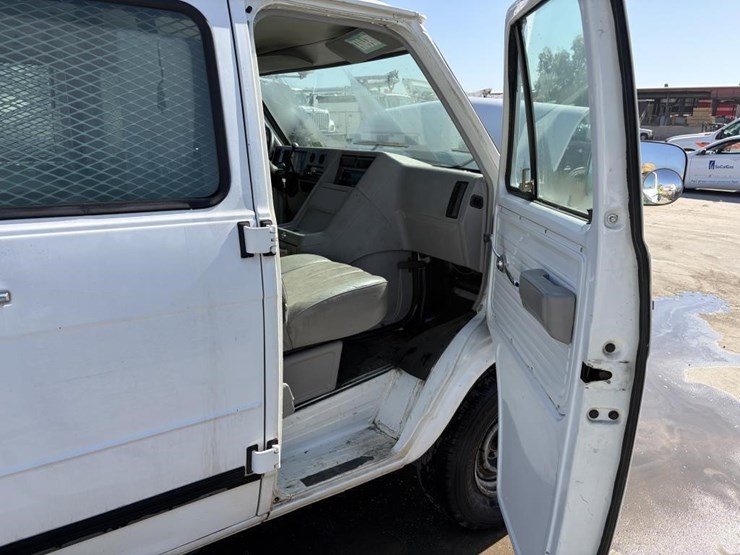 1995-chevrolet-g20-image-8