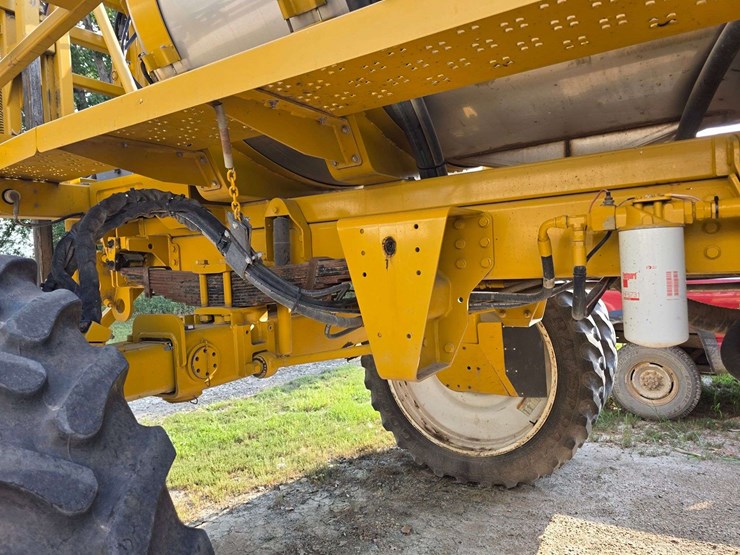 rogator-1074-self-propelled-sprayer,-100'-booms,-currently-winterized,-320/90r50-tires,-rears-with-d-image-14