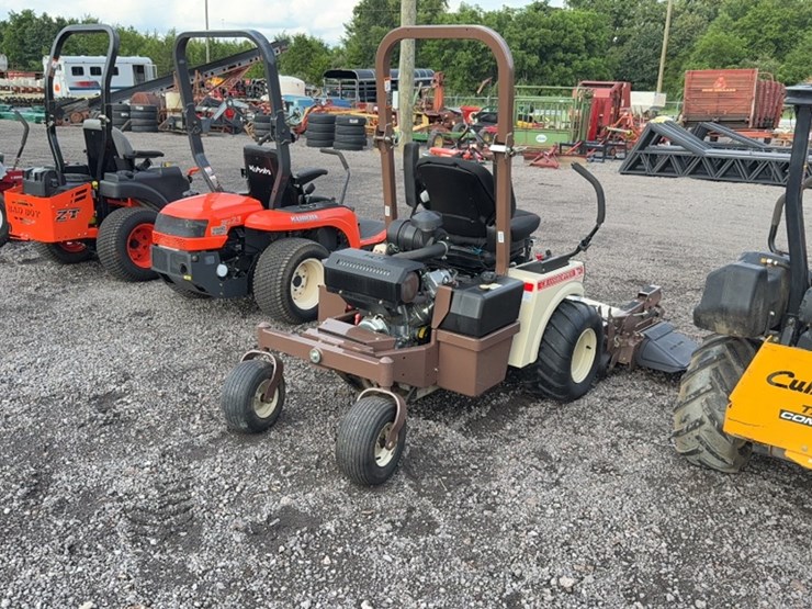 #3076-•-grasshopper-729-zero-turn-mower-image-8