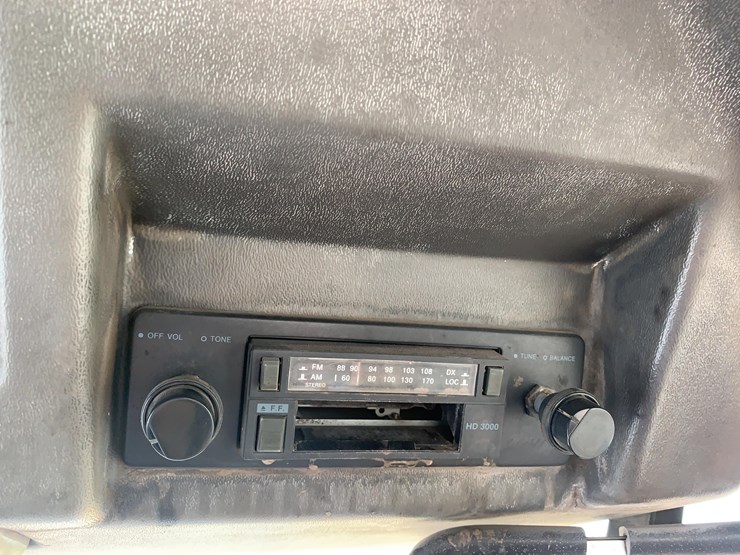 1979-versatile-835-image-25
