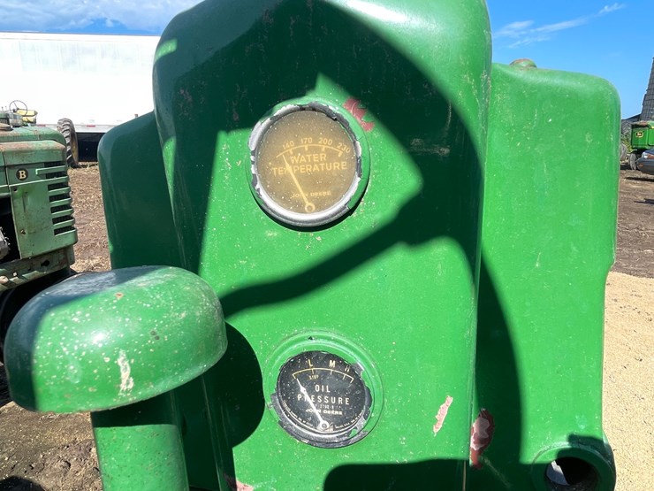 john-deere-b-image-25
