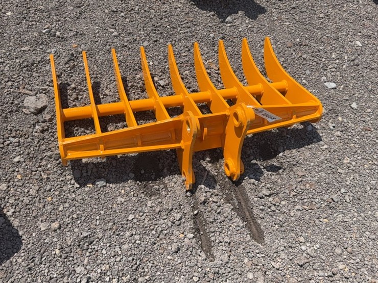 caterpillar-305-image-3