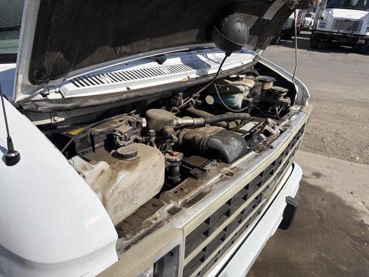 1995-chevrolet-g20-image-7