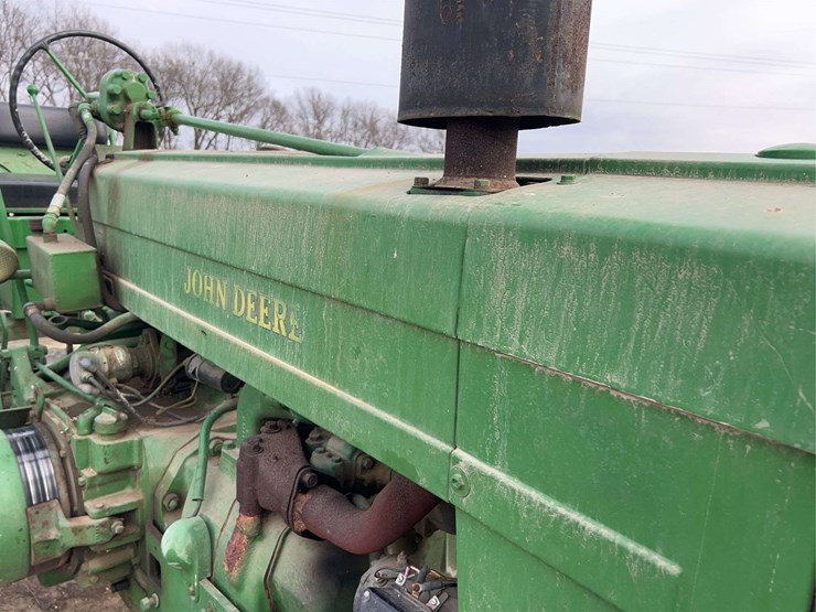 john-deere-70-image-11