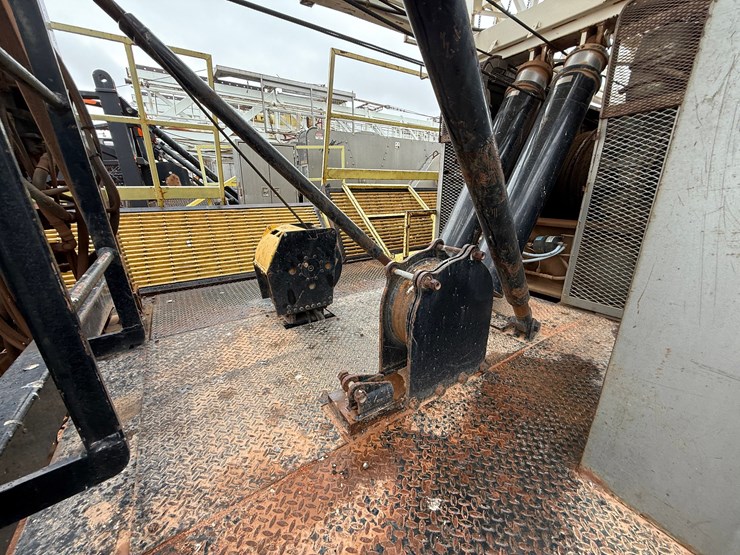 2007-caterpillar-c15-image-11