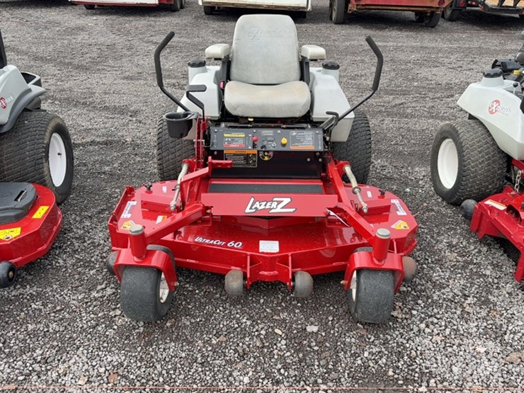 #3092-•-exmark-lazer-z-zero-turn-mower-image-2