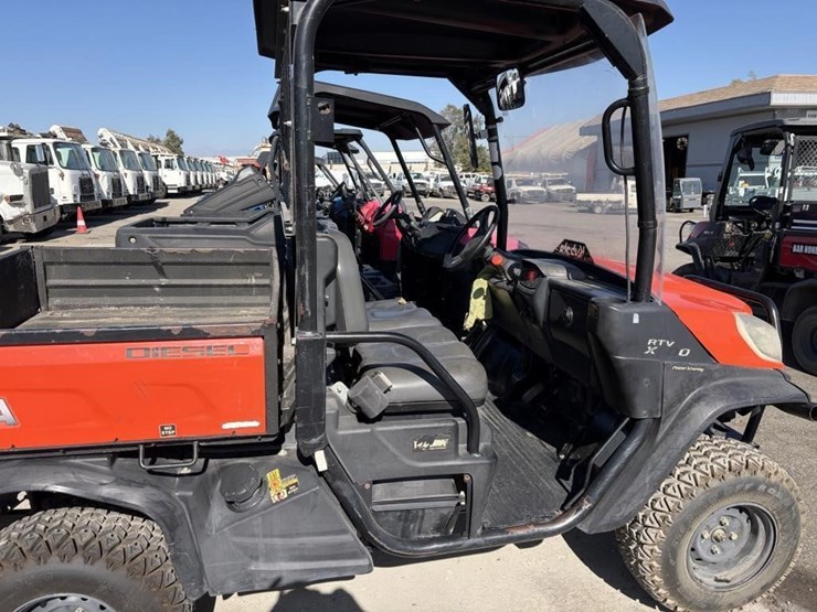 2017-kubota-rtv-x900-image-12