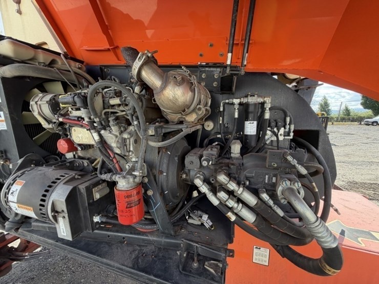 2015-jlg-860sj-image-14