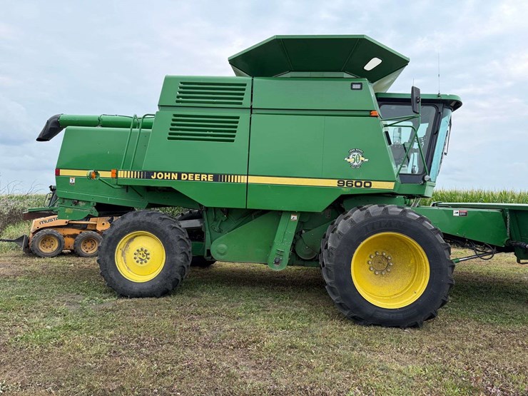 1997-john-deere-9600-image-3