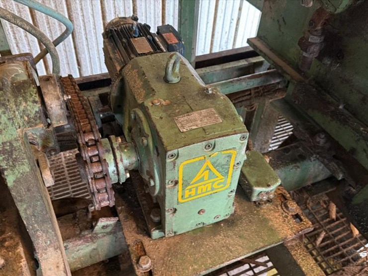 #104-•-4-headblock-hmc-ag-50bd-right-hand-carriage-and-track-frame-image-6