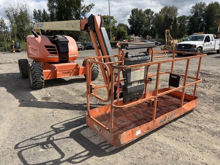 2015-jlg-600aj-image-2